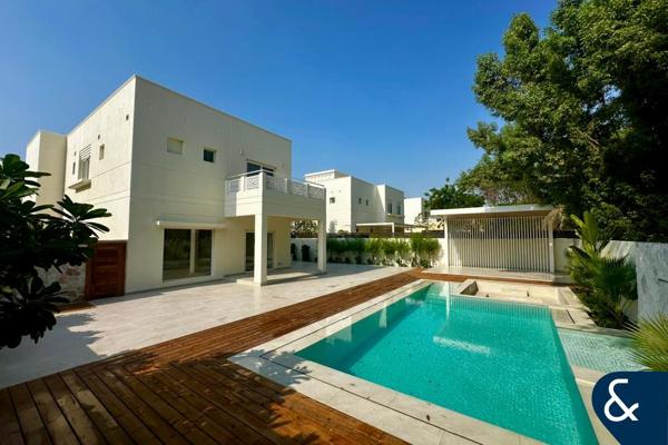 Fully Upgraded | Single Row | Pool & BBQ Area